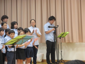 楽しく、時には笑いも交えて・・・