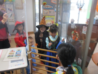 児童センターでもTrick or  Treat