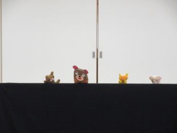 パペットシアター　おすもうくまちゃん。